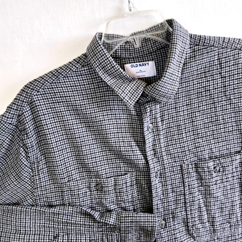 Old Navy Mens XL Double Brushed Flannel Shirt Black Gray Houndstooth Button Down